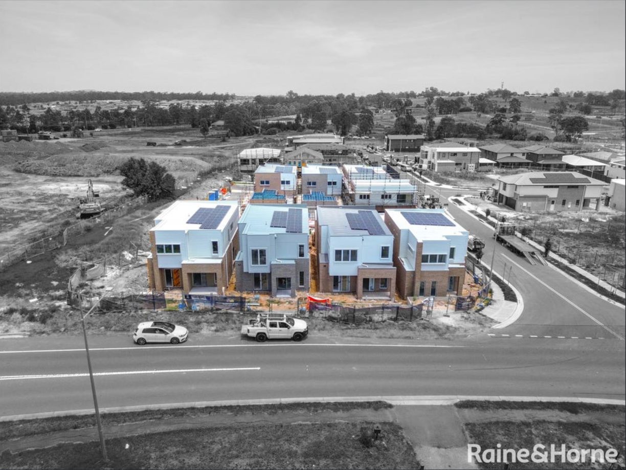 5 Hamlet Avenue — photo 9 of 18