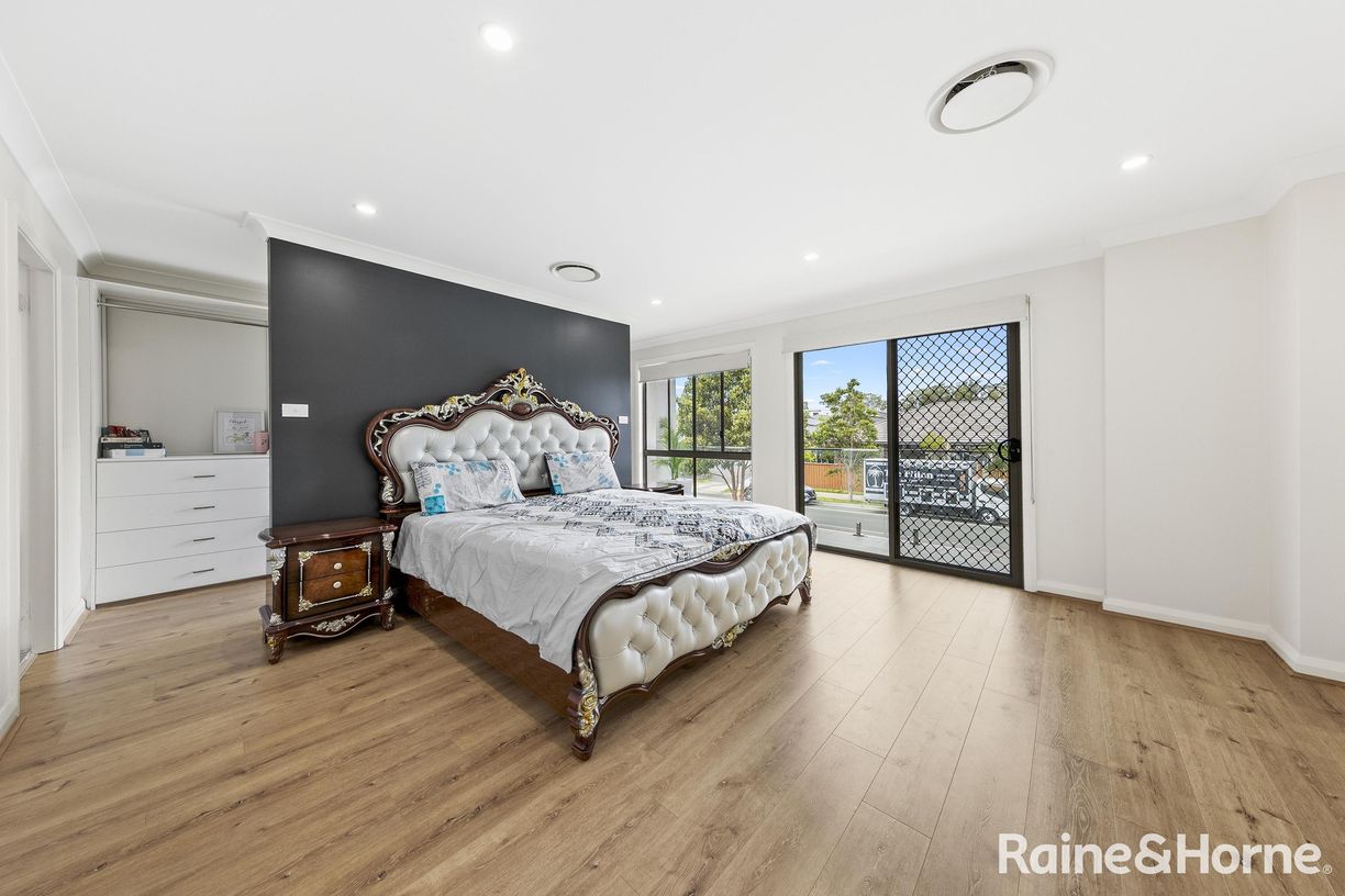 111 Skaife Street — photo 4 of 16