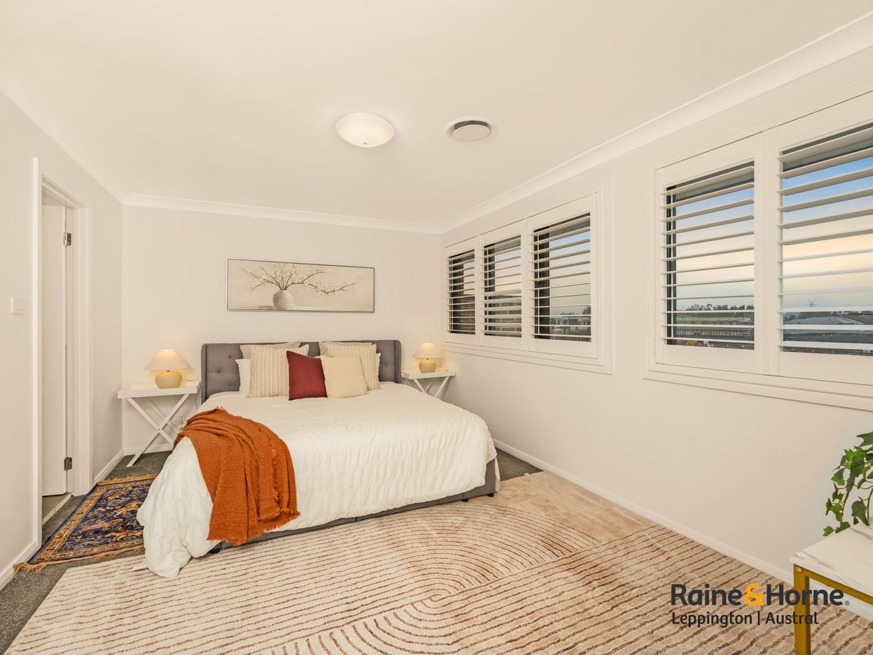 32 Robert Ingham Drive — photo 3 of 23