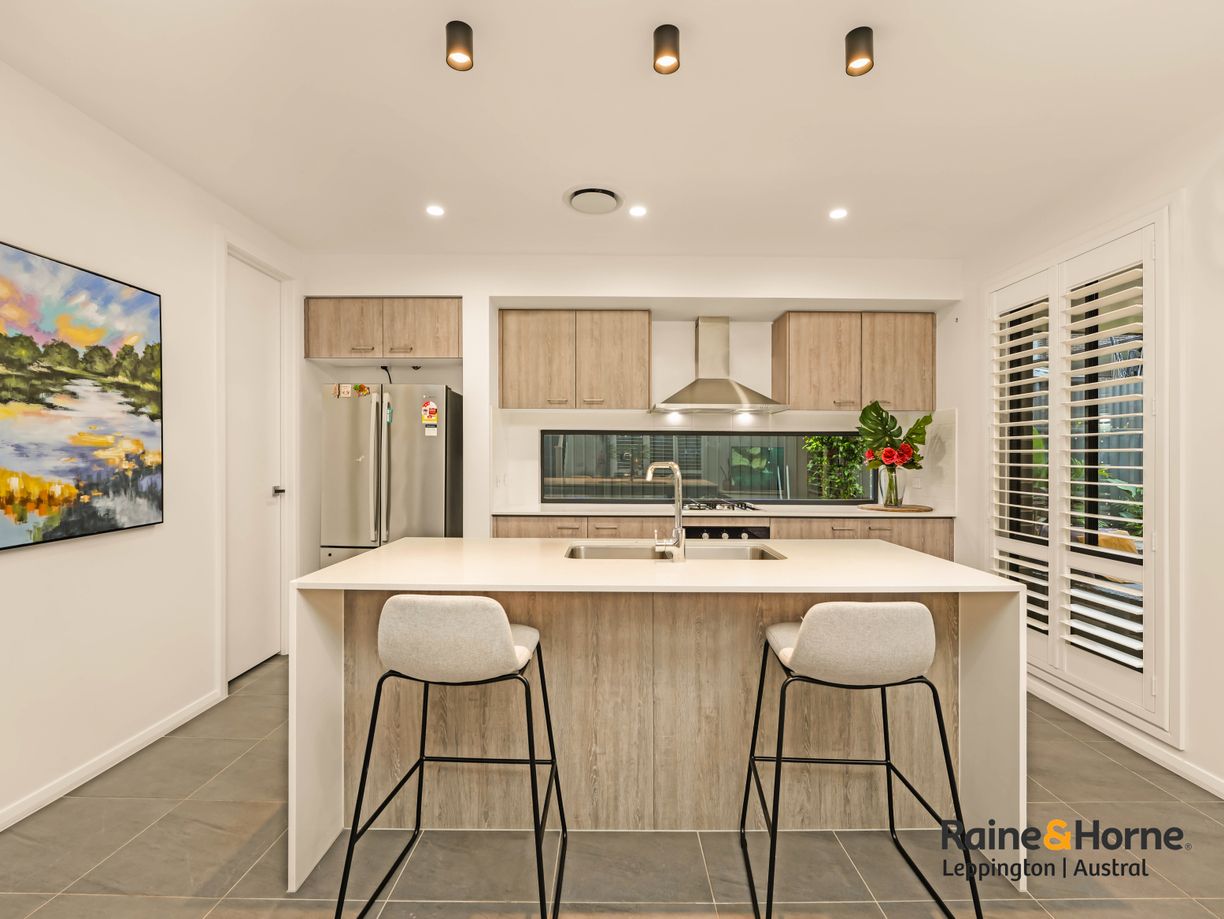 32 Robert Ingham Drive — photo 5 of 23