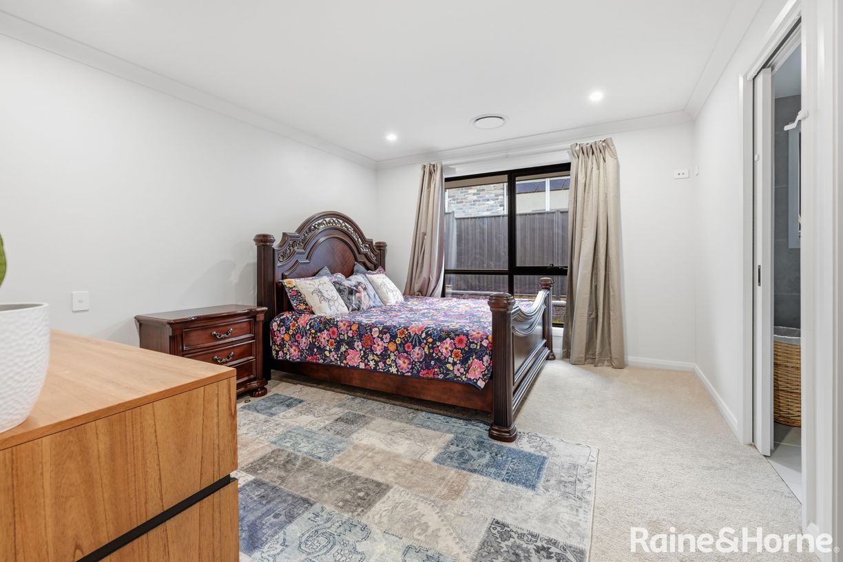 19 Montrose Street — photo 4 of 25