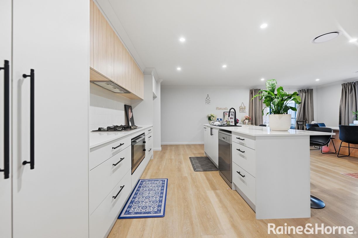 19 Montrose Street — photo 17 of 25