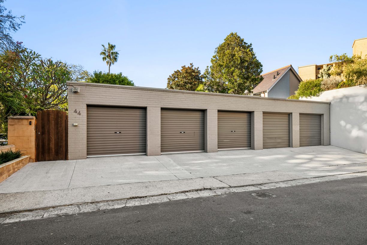 44 Carabella Street — photo 10 of 29