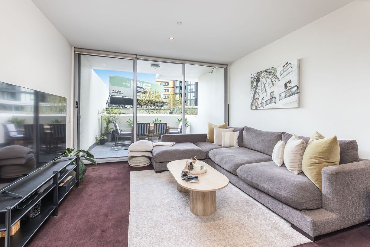 205E/599 Pacific Highway — photo 4 of 14