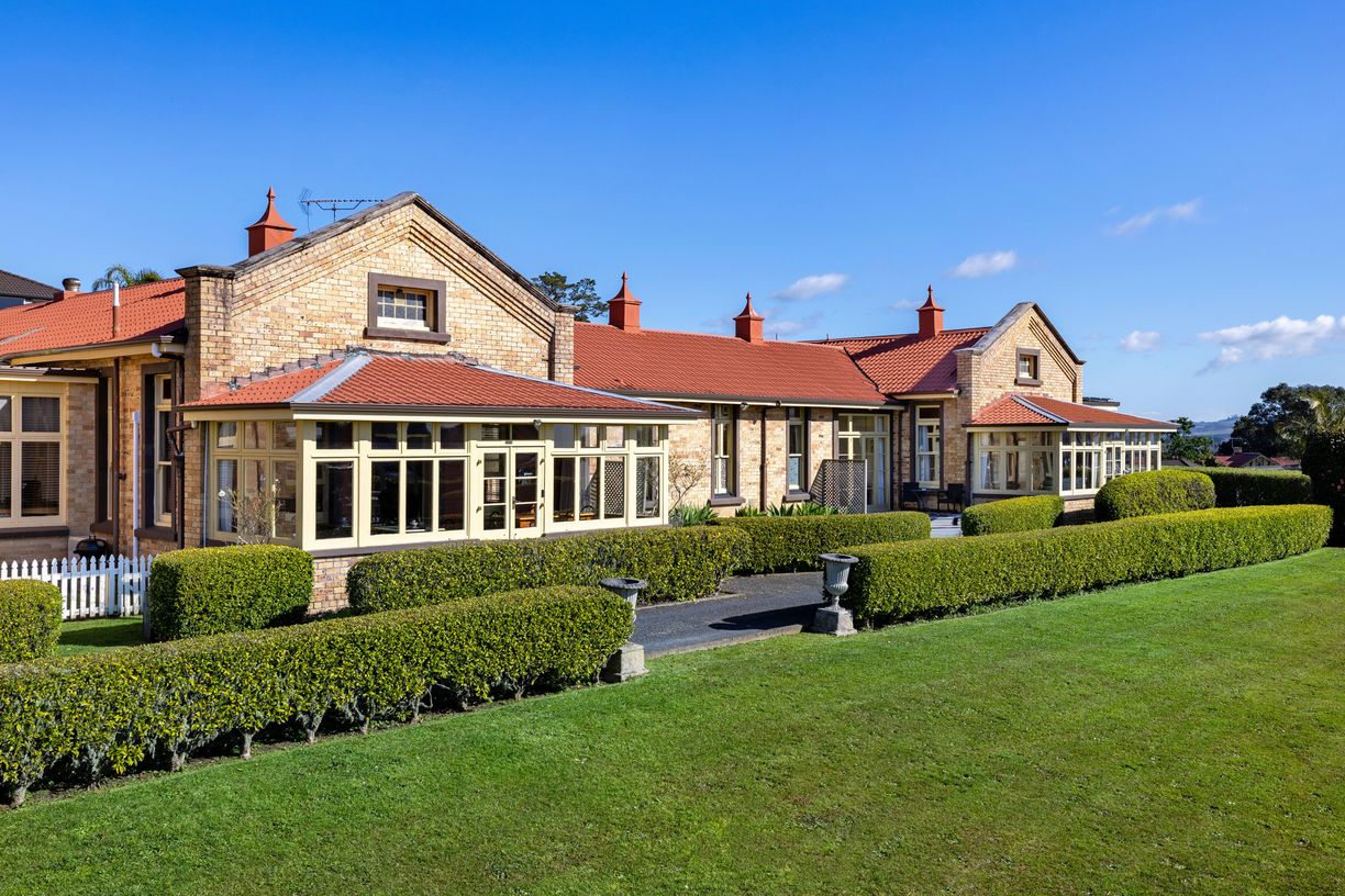 property-image