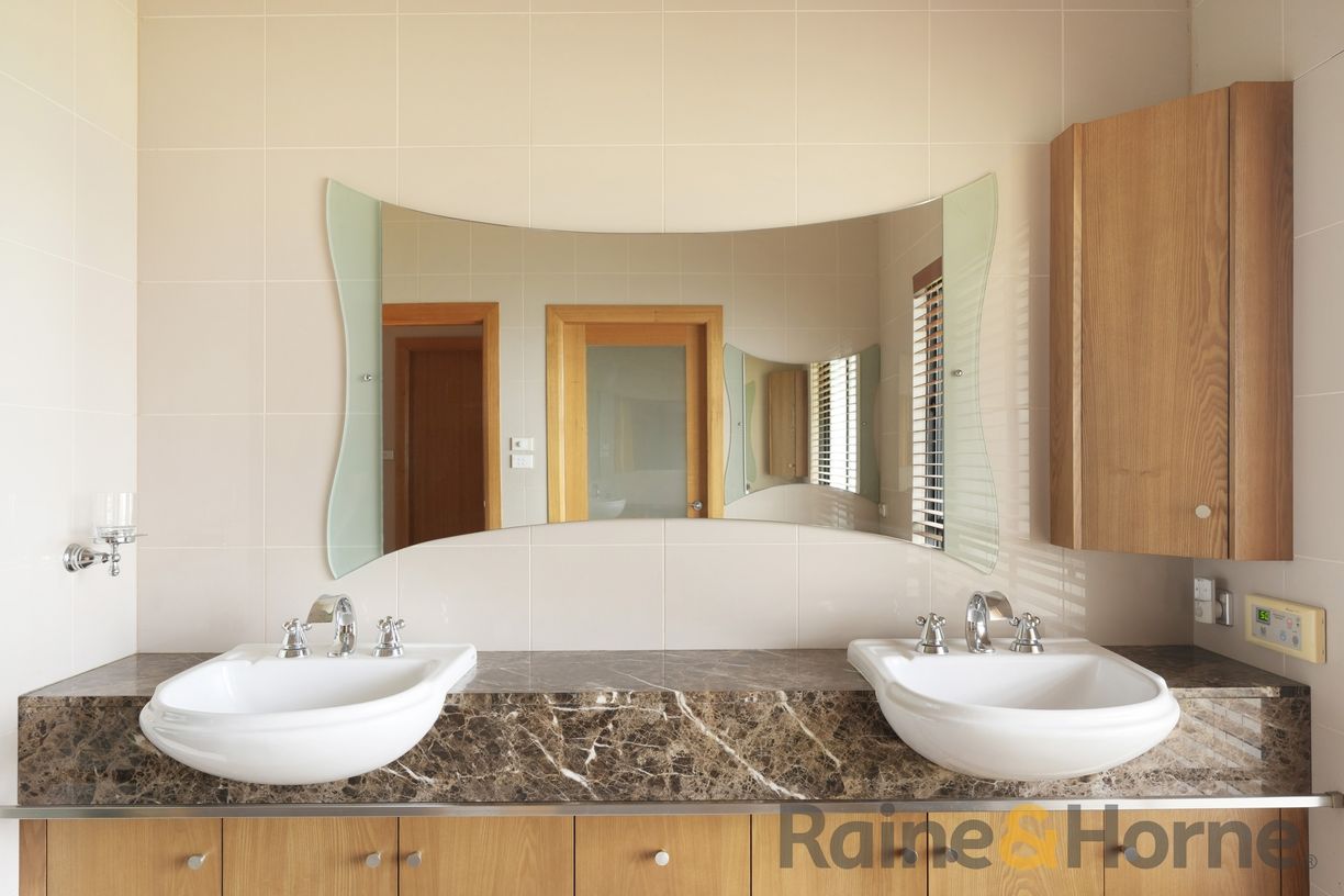 121 Raby Road — photo 15 of 30