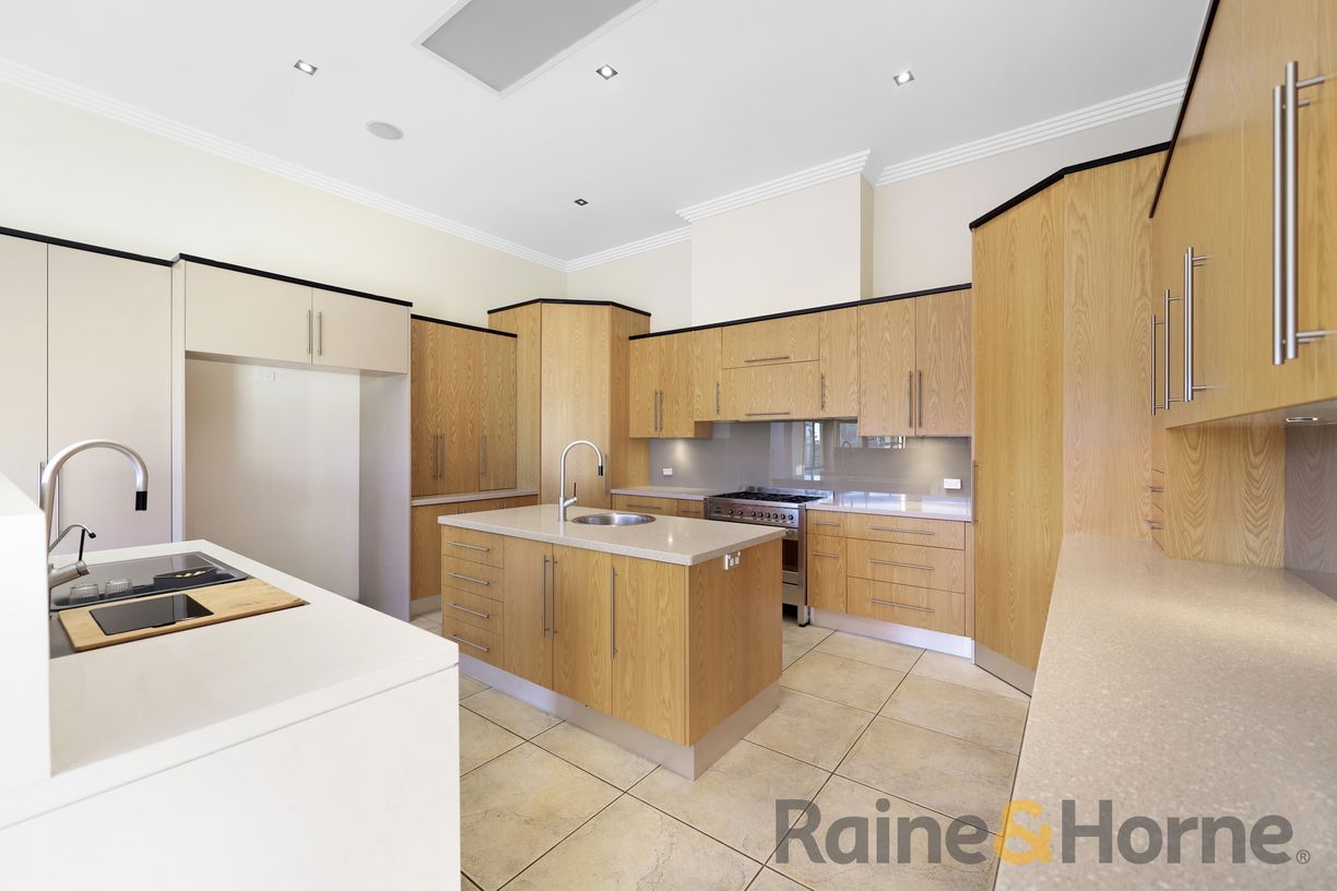 121 Raby Road — photo 10 of 30