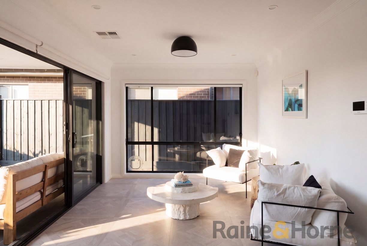 25 Glendiver Street — photo 4 of 28
