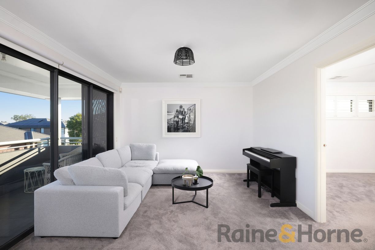 25 Glendiver Street — photo 8 of 28