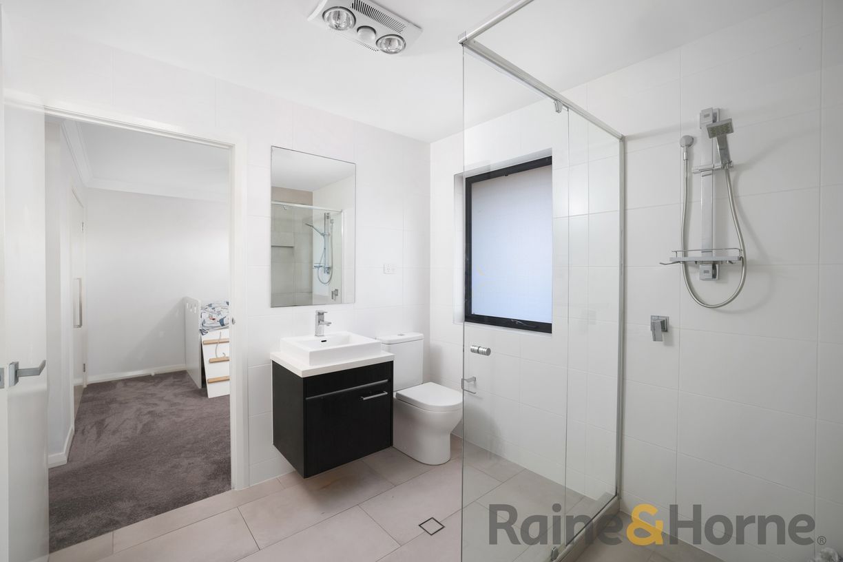 25 Glendiver Street — photo 11 of 28