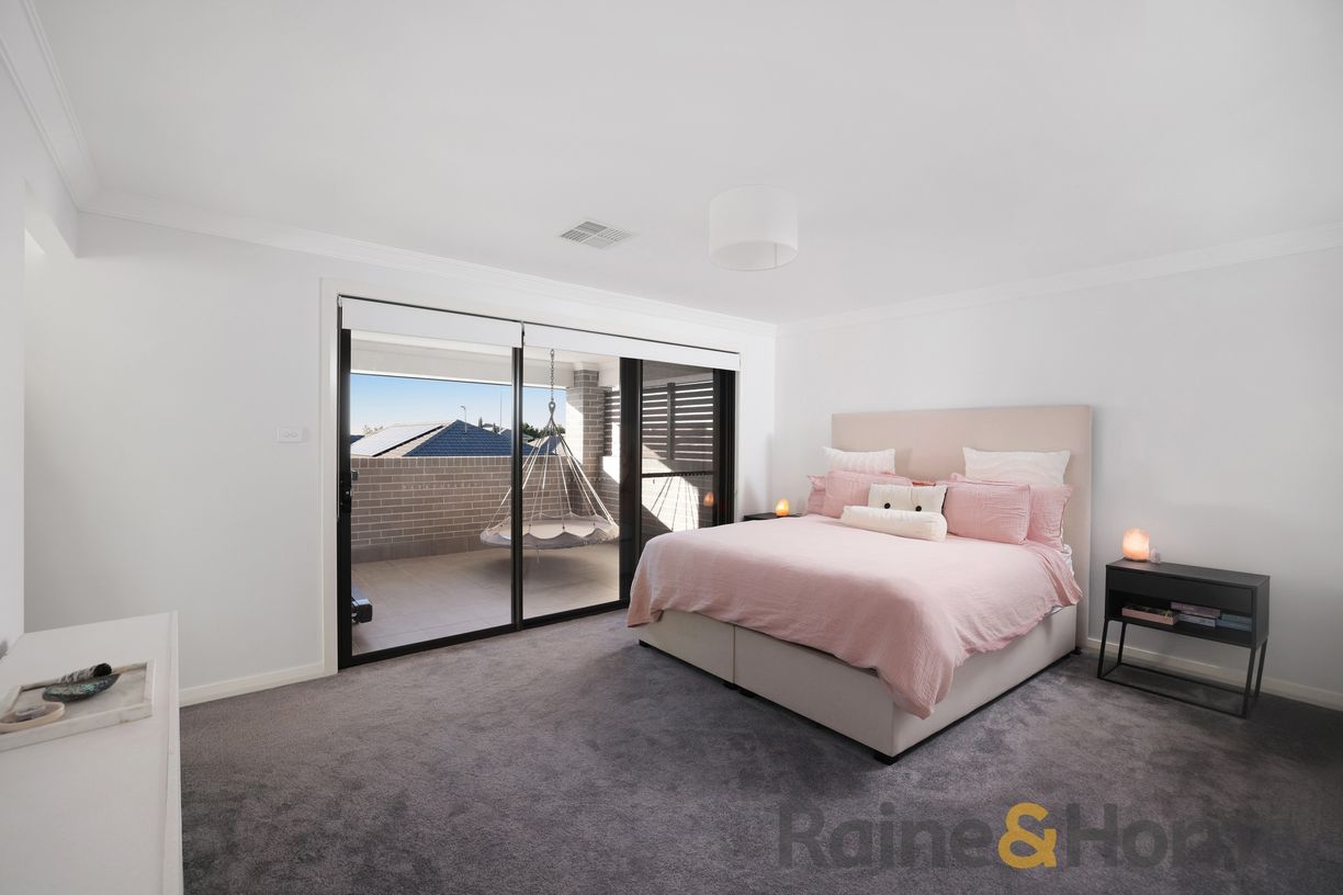 25 Glendiver Street — photo 12 of 28