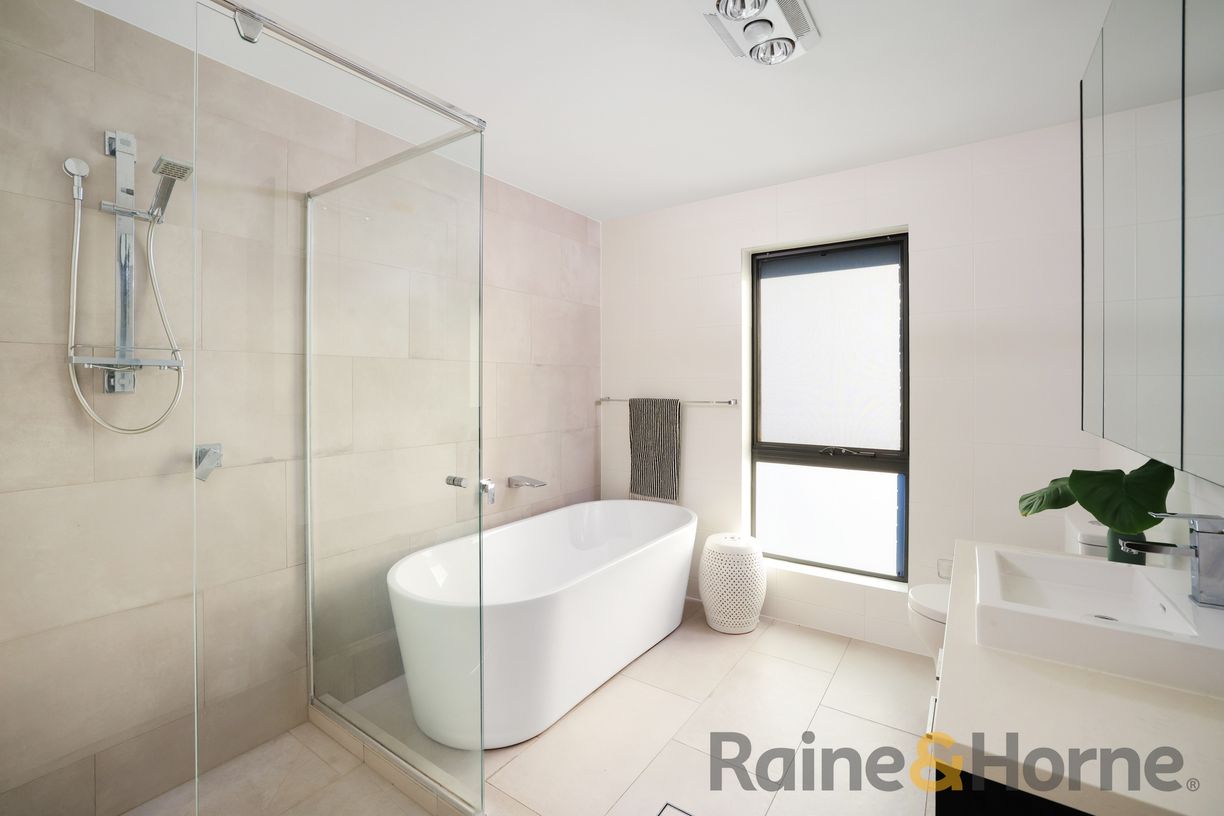 25 Glendiver Street — photo 13 of 28