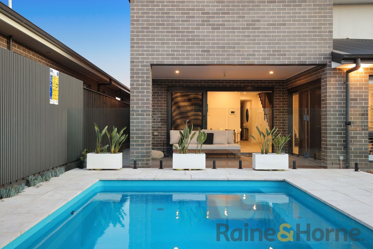 25 Glendiver Street — photo 15 of 28