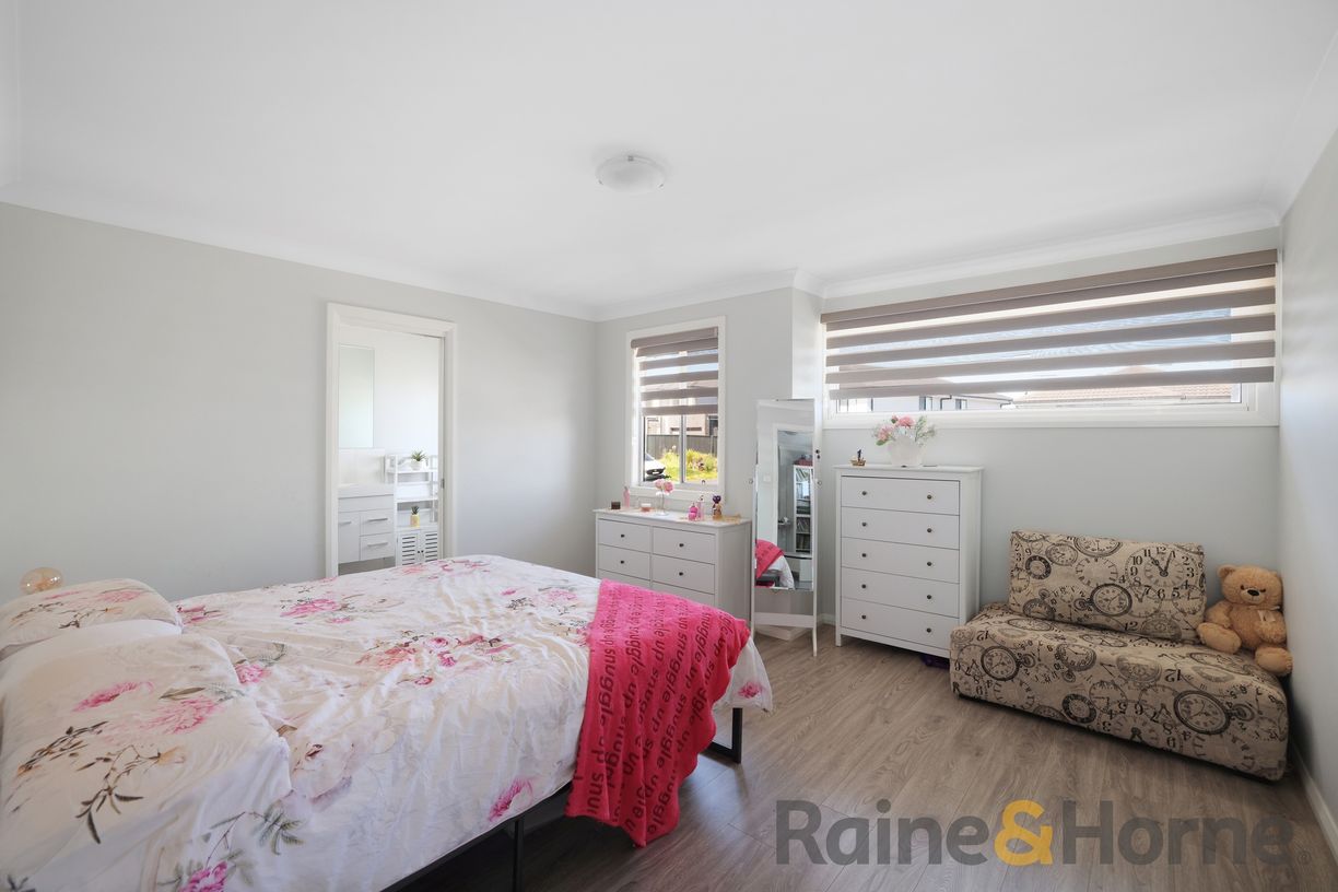 8 Barrett Street — photo 8 of 13