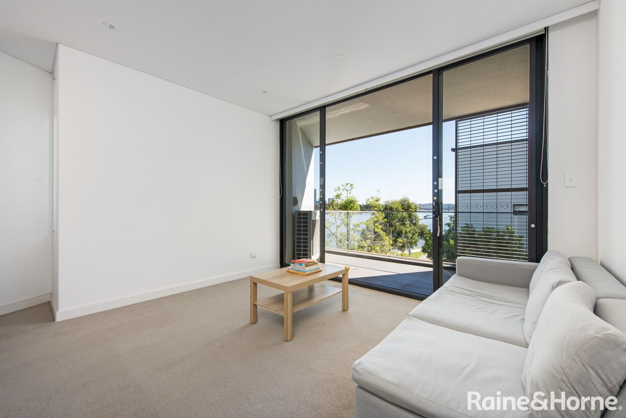 504/14 Hilly Street — photo 3 of 5