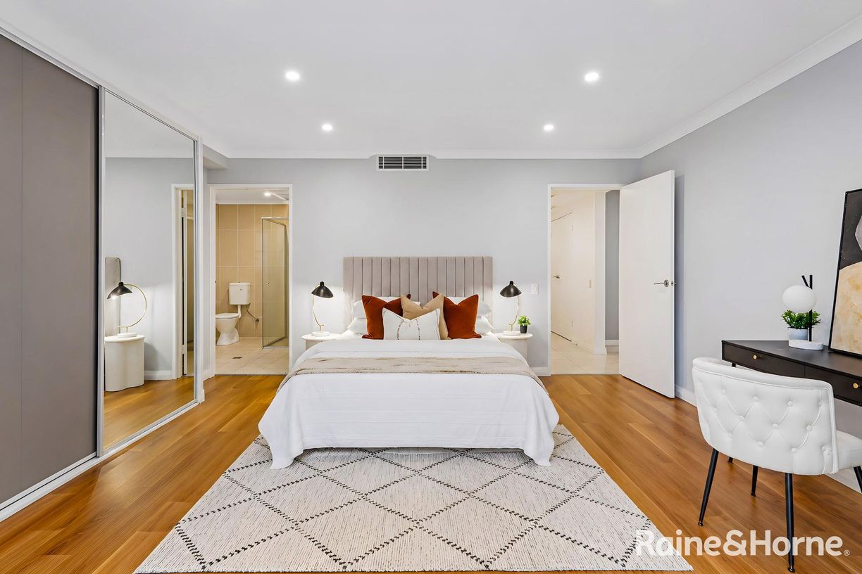 4/403 Mowbray Road W — photo 3 of 15