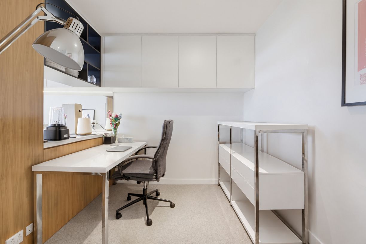 2201/3 Network Place — photo 5 of 8