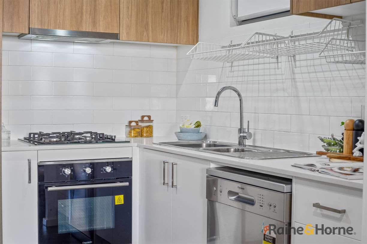 403/31 Smallwood Ave — photo 5 of 13