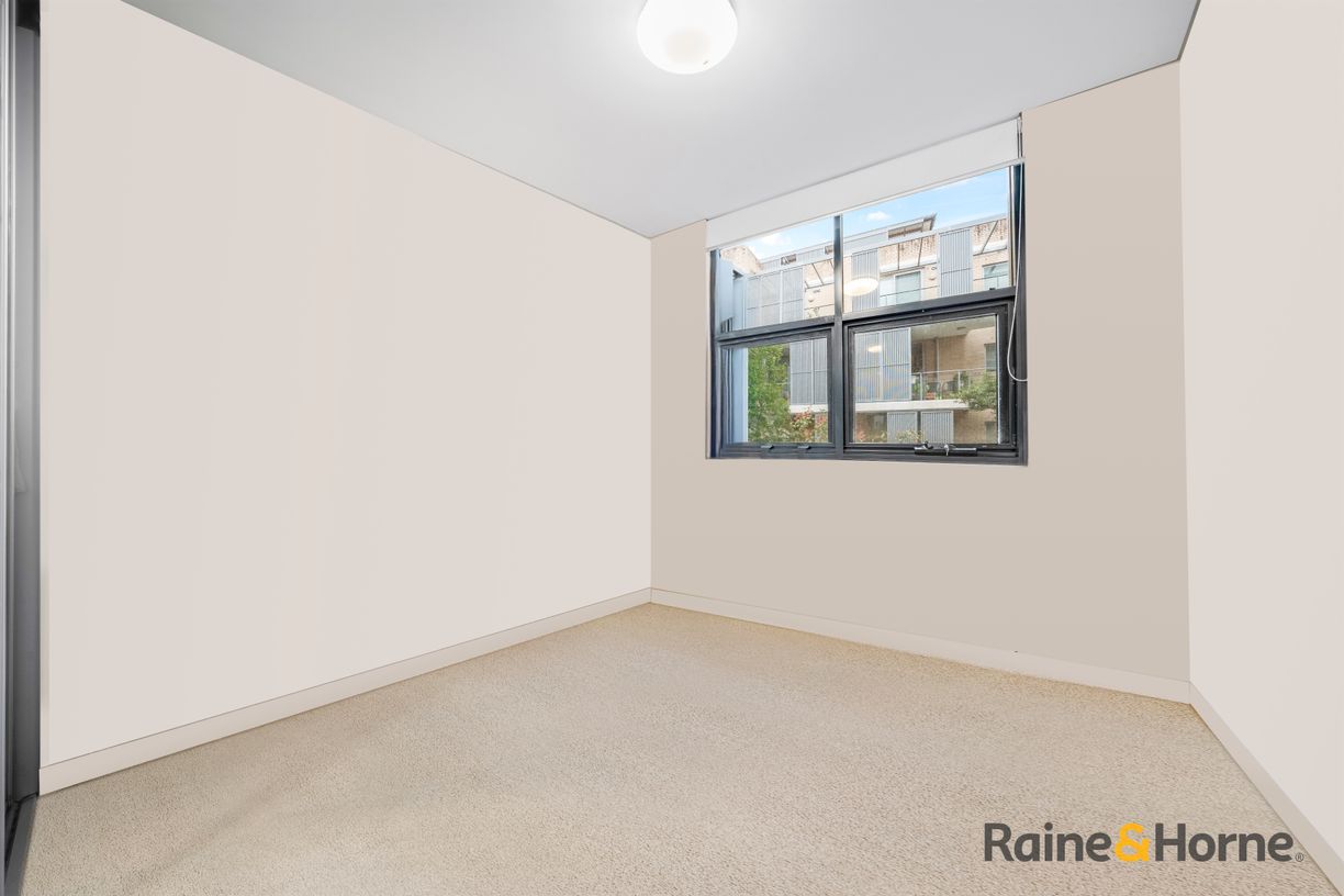 17/40-44 Edgeworth David Ave — photo 5 of 10