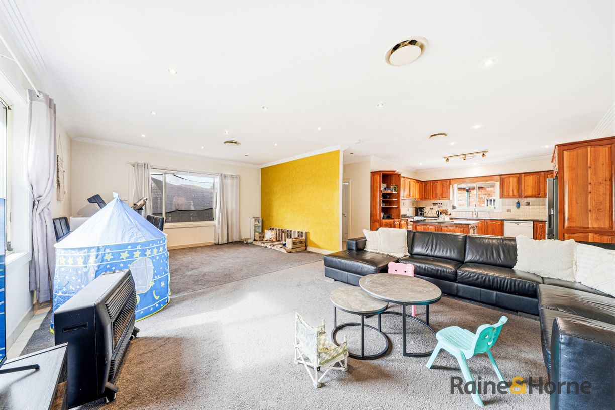 199 Robertson Street — photo 6 of 19