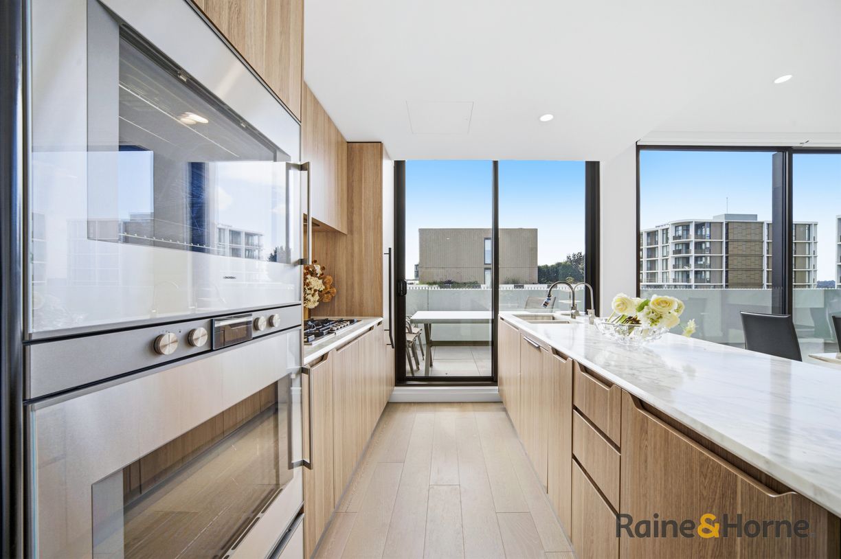 B2002/82 Waterloo Road — photo 11 of 29