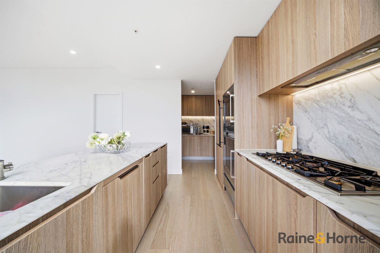 B2002/82 Waterloo Road — photo 12 of 29
