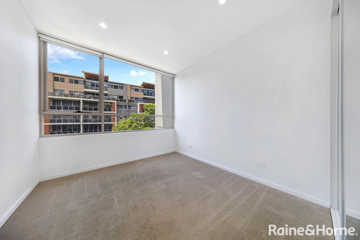 3417/2 Rothschild Avenue — photo 6 of 9