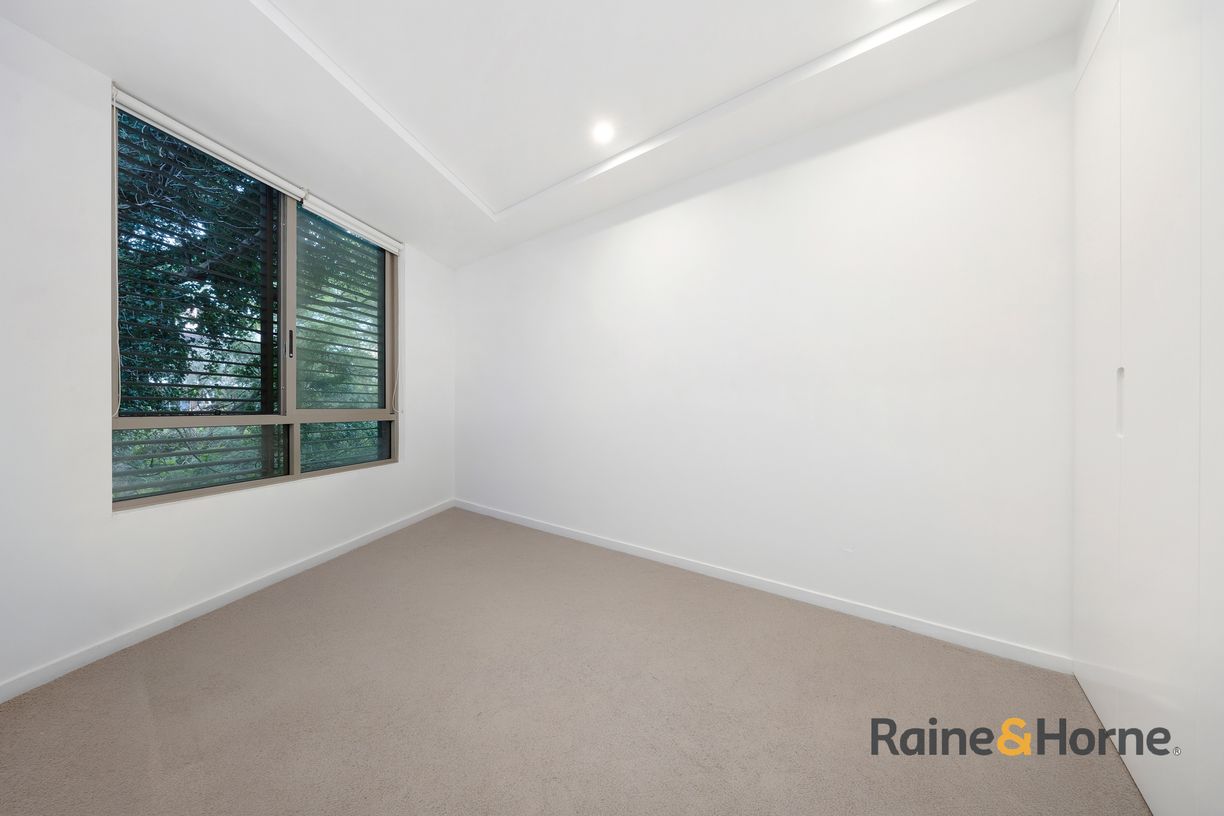 33/8 Buckingham Road — photo 6 of 9