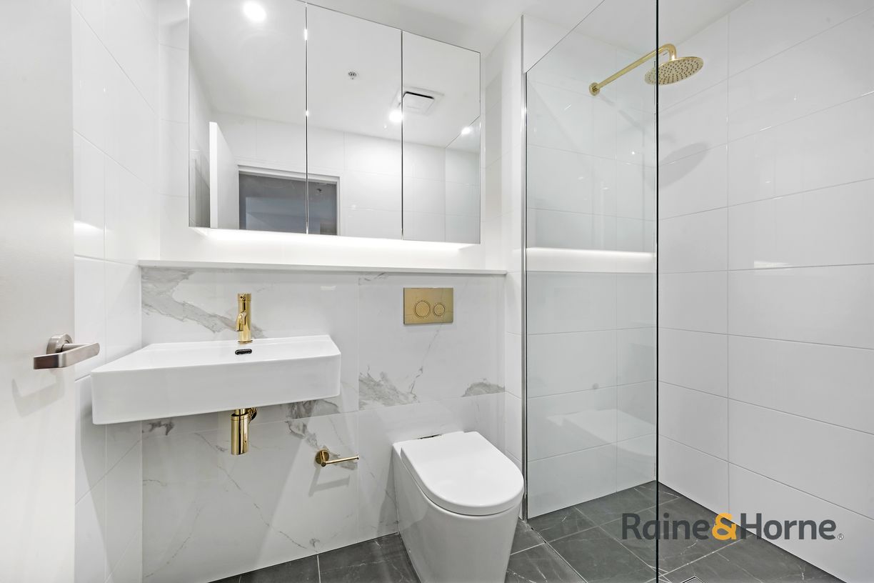 12062/7 Bennelong Parkway — photo 10 of 12