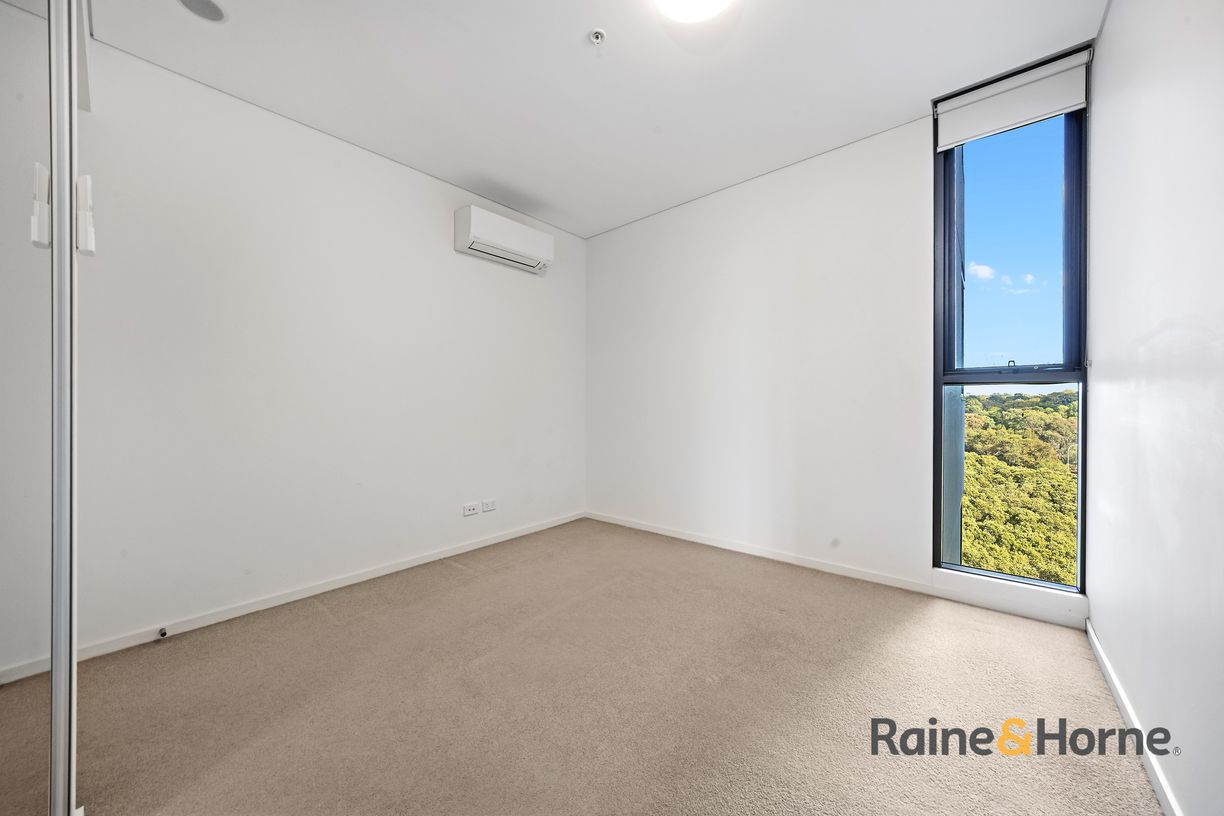 12062/7 Bennelong Parkway — photo 9 of 12