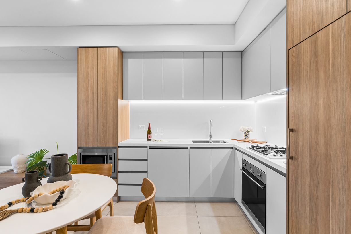 513/10 Village Place — photo 5 of 12