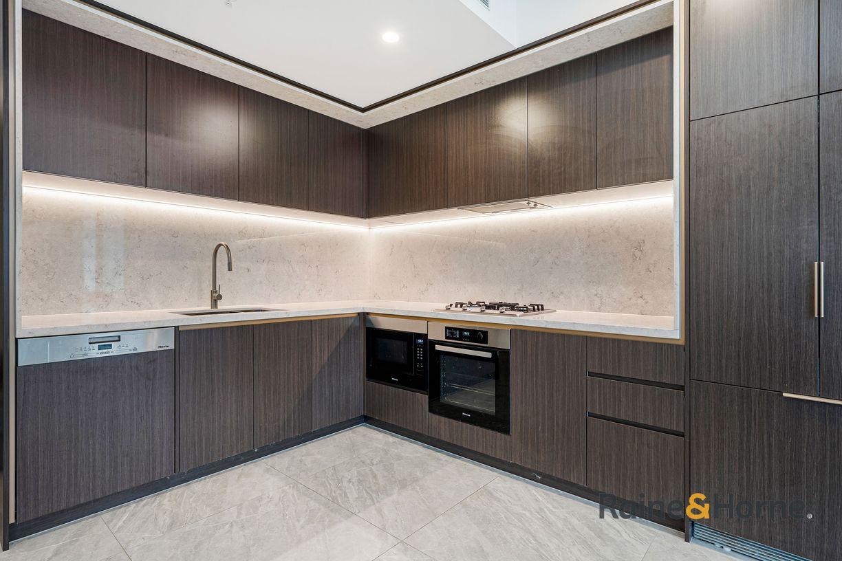 3205/88A Christie Street — photo 7 of 13
