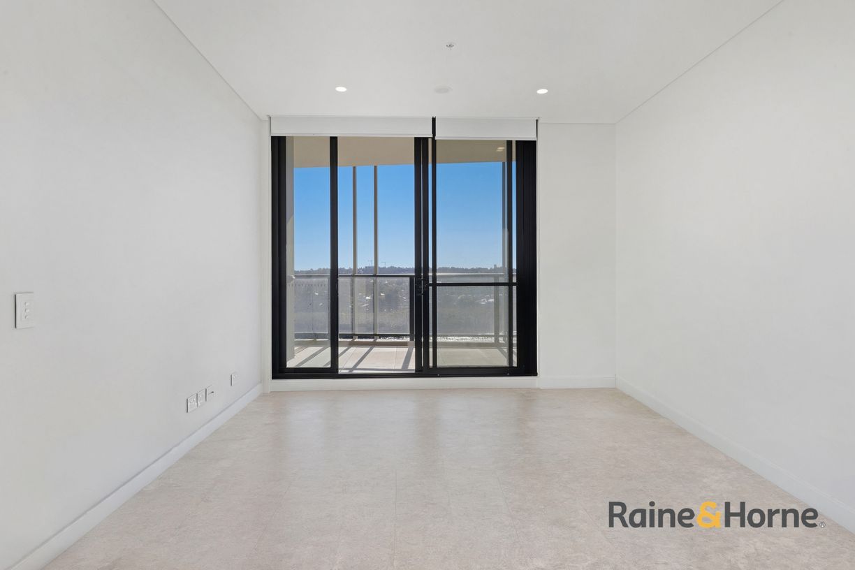 903/8 Sanctuary Boulevard — photo 8 of 17