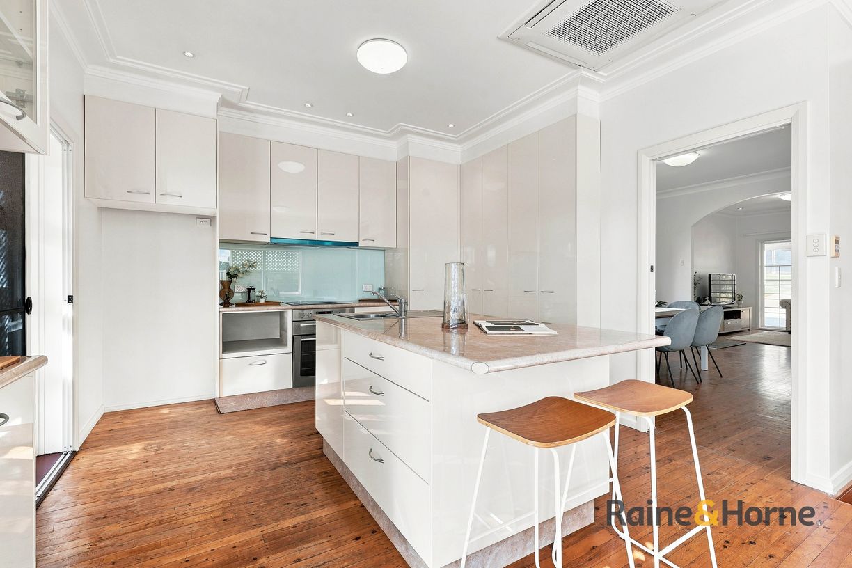 23 Avenel Road — photo 4 of 18