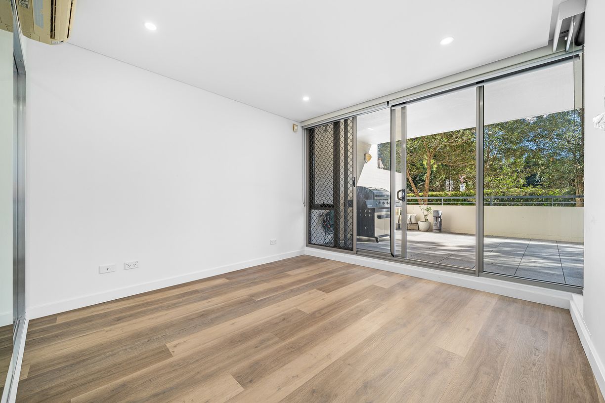 1/5 Sandpiper Crescent — photo 5 of 14