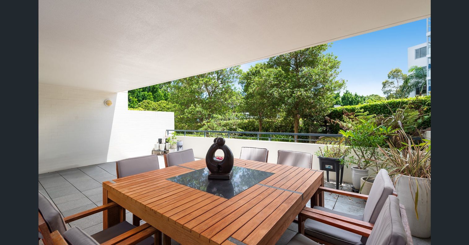 1/5 Sandpiper Crescent — photo 3 of 14