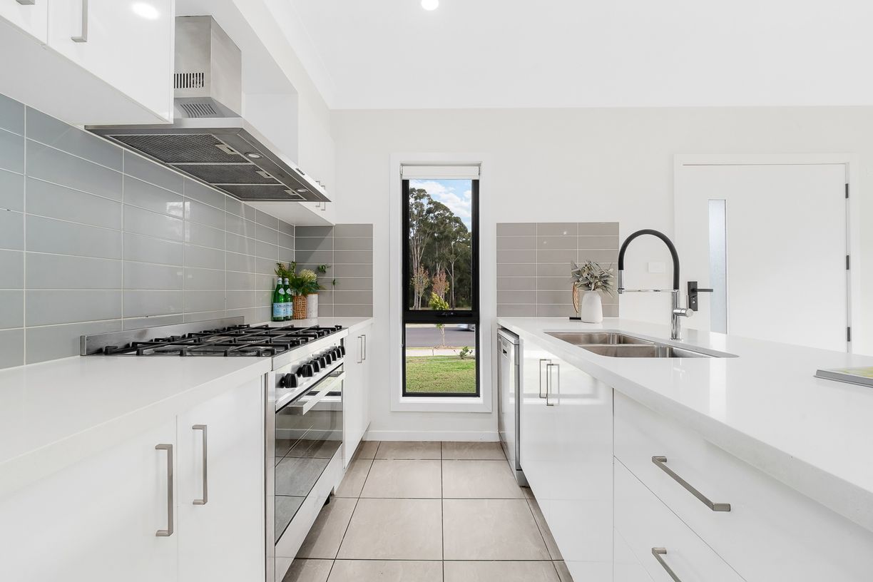 32 Irvington Road — photo 3 of 23