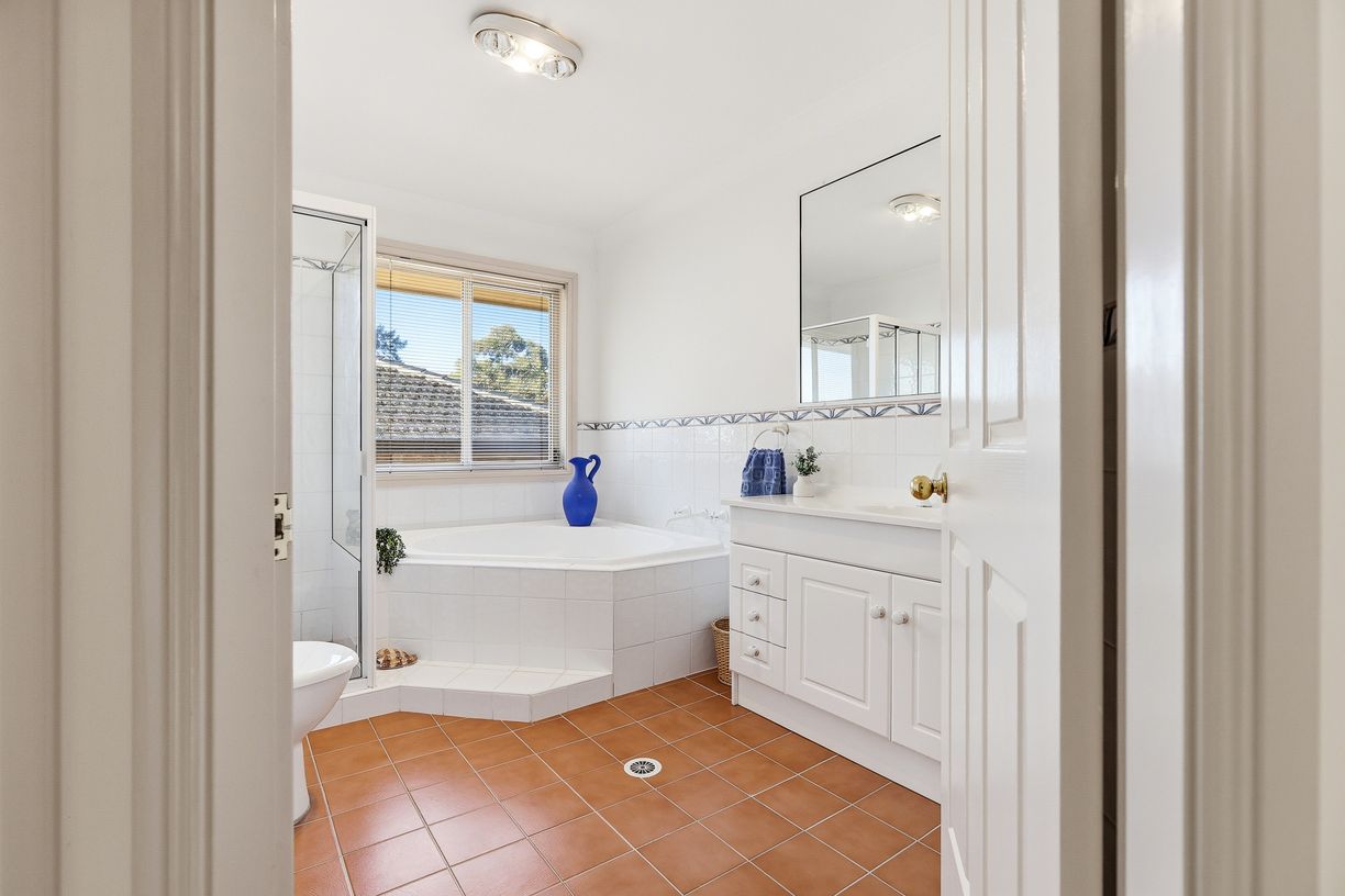 6 Bindaree Place — photo 11 of 24