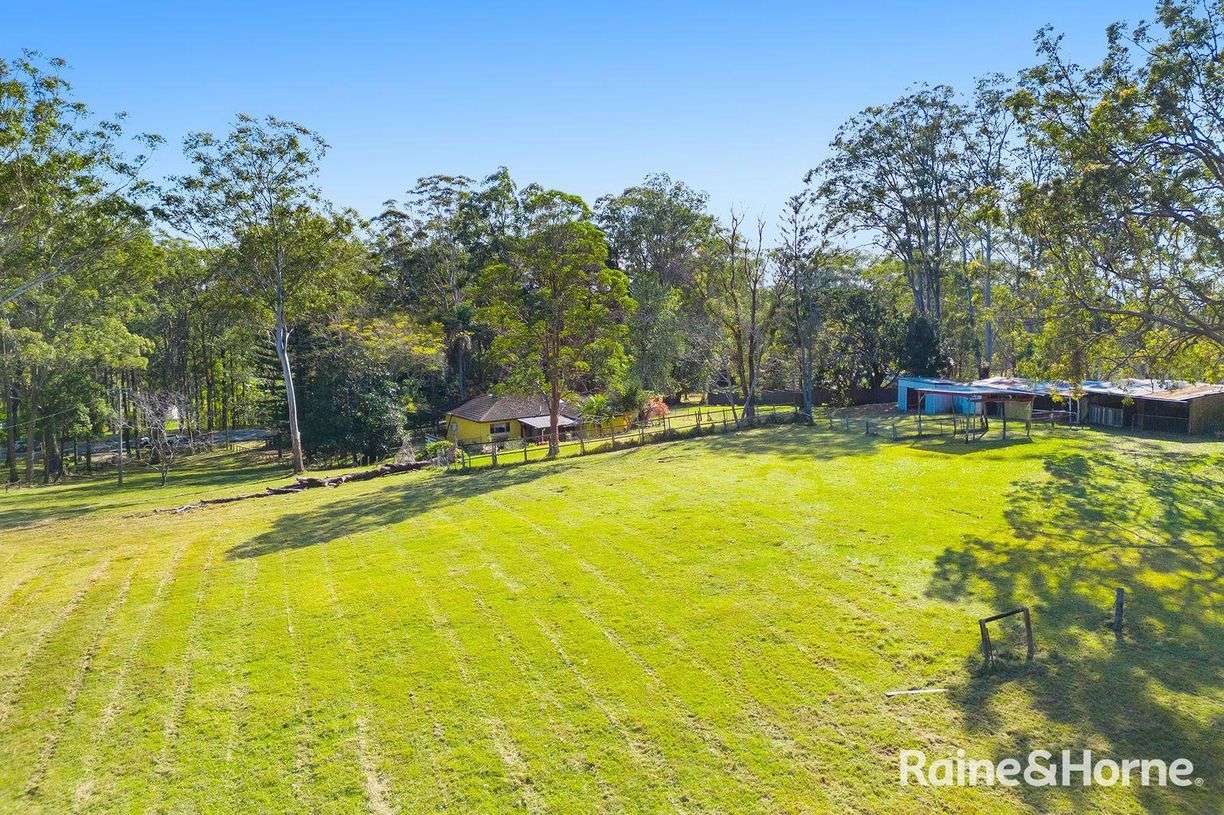 409 John Oxley Drive — photo 8 of 17