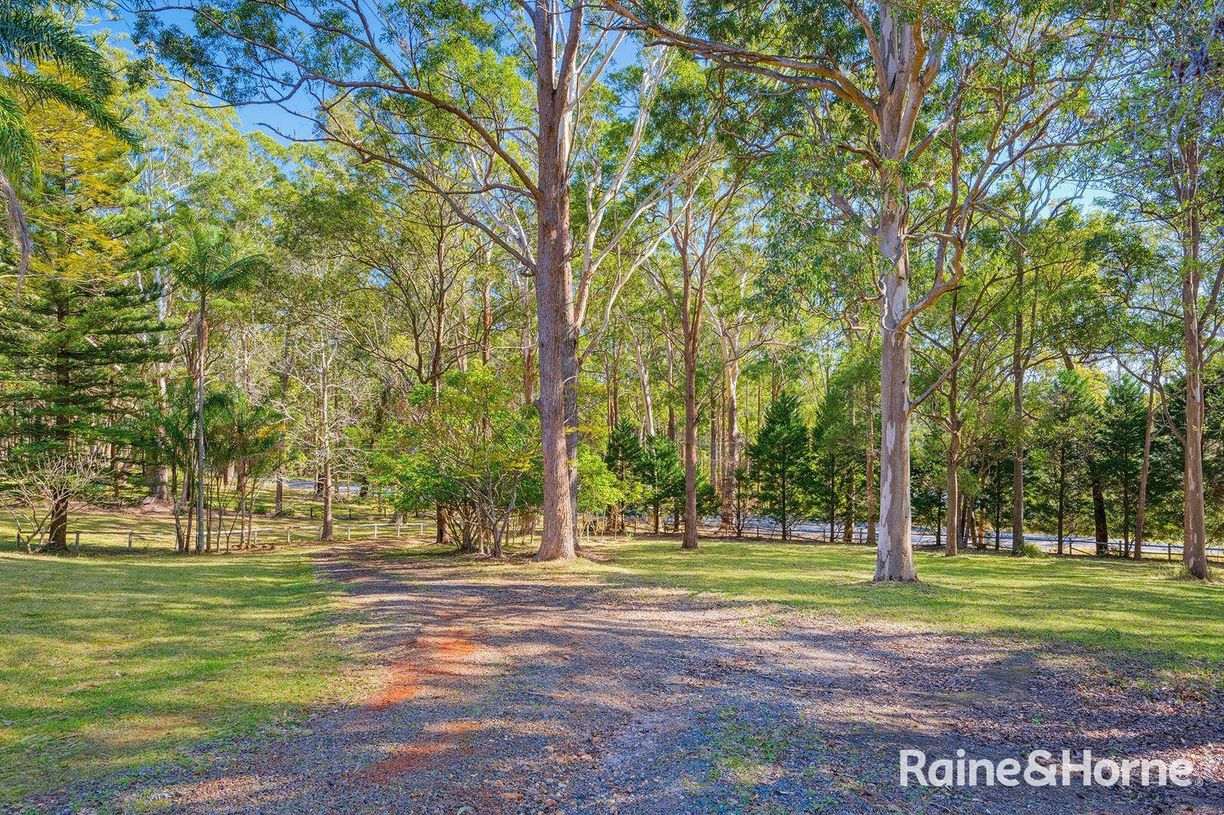 409 John Oxley Drive — photo 9 of 17