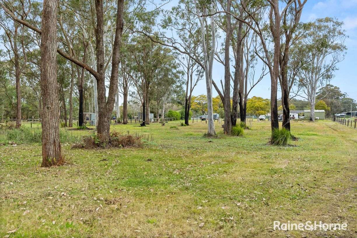 23 Ferodale Road — photo 14 of 22