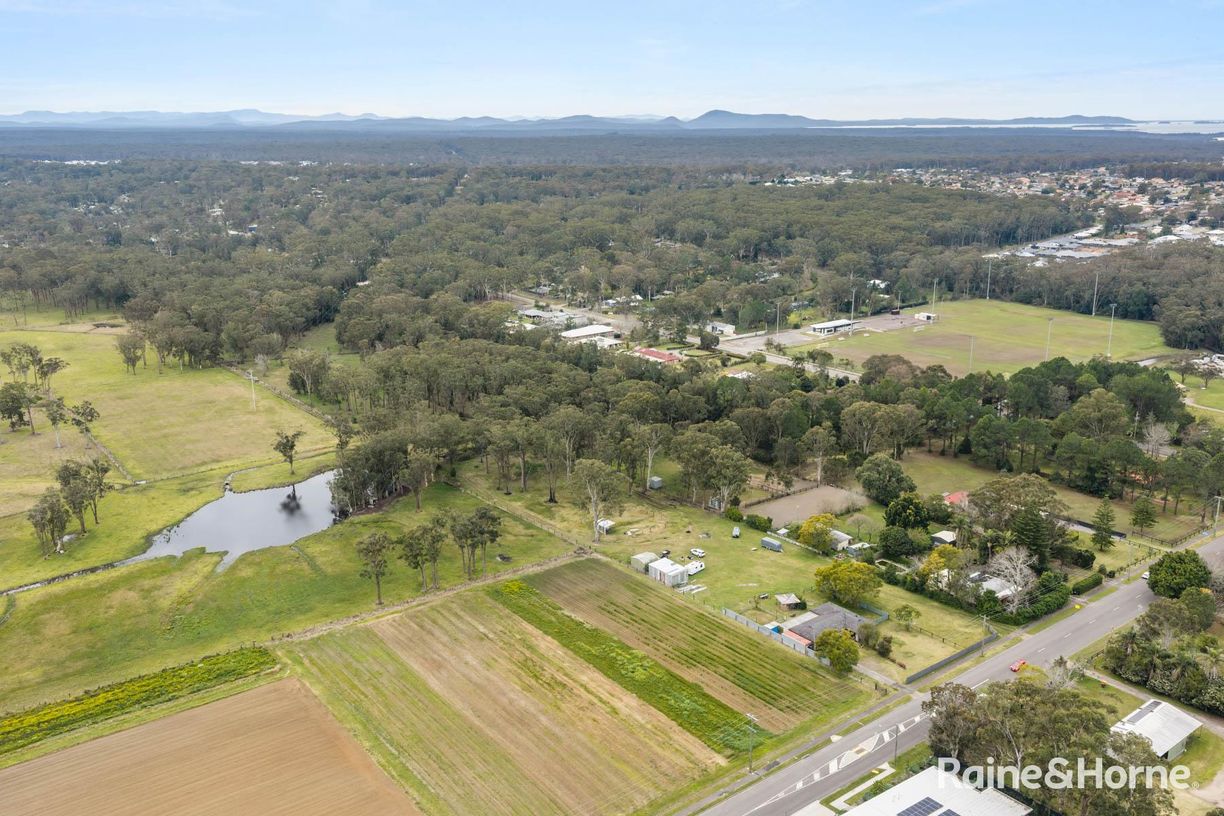 23 Ferodale Road — photo 16 of 22