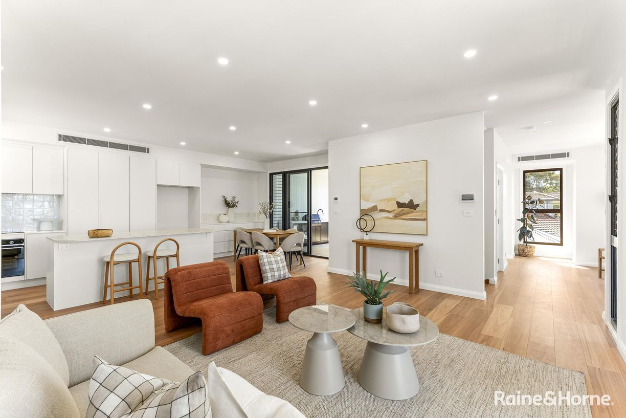 1/226 Gosford Road — photo from Raine & Horne Mayfield