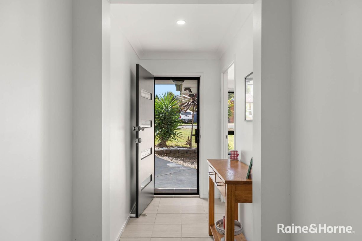 8 Russell Street — photo 6 of 18