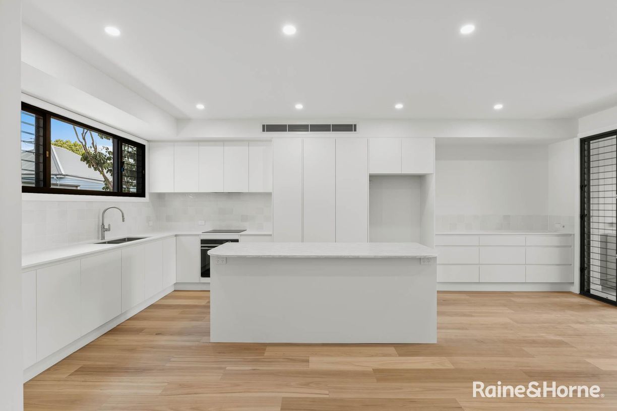 4/226 Gosford Road — photo 2 of 24