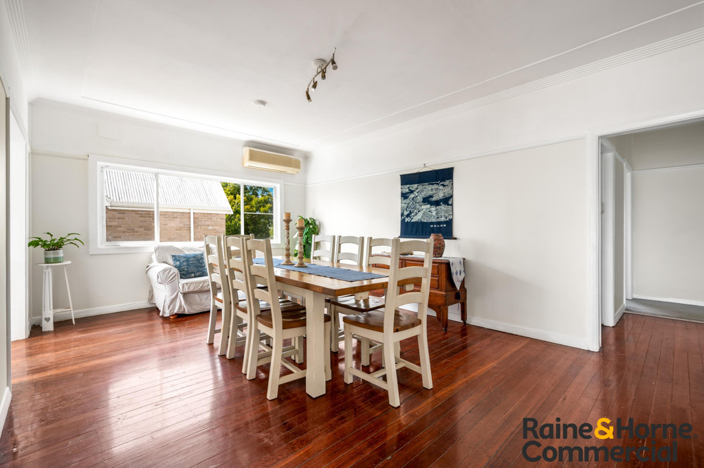 152 Myall Street — photo 9 of 21