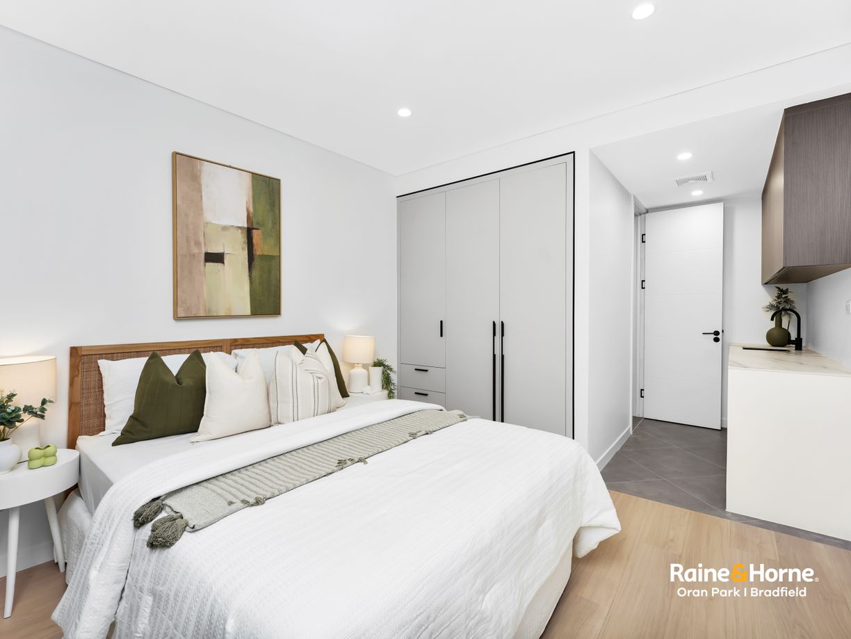 92 Eighth Avenue — photo 10 of 30