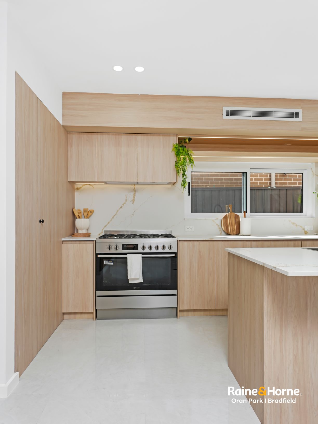 46 Fang Street — photo 10 of 30