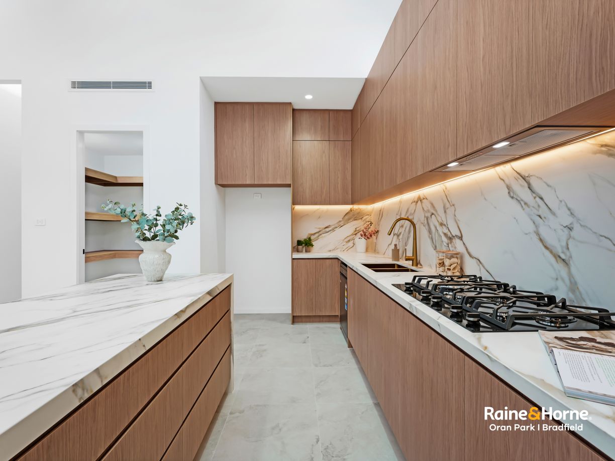 14 Bernborough Street — photo 7 of 30