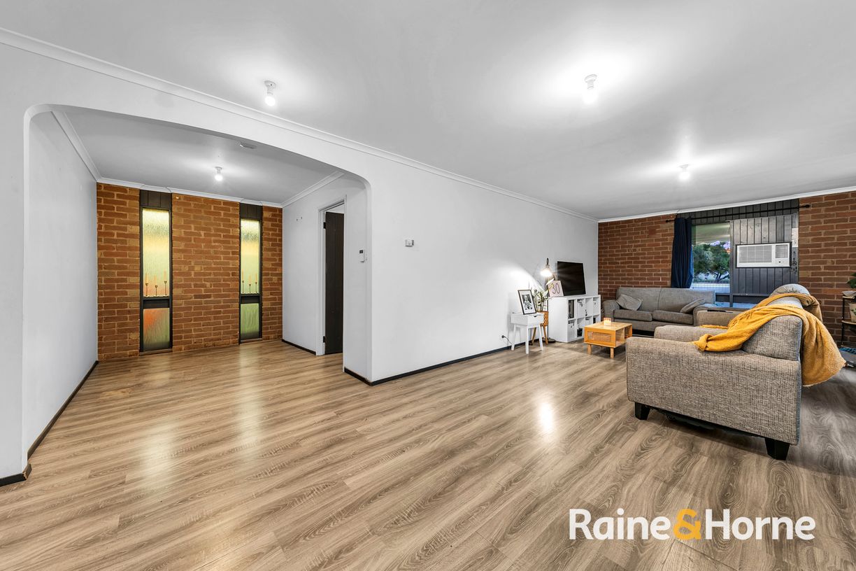 64 Ballan Road — photo 5 of 19